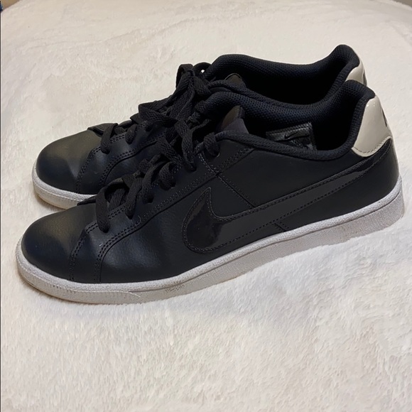 Nike Leather Sneakers - Picture 1 of 5